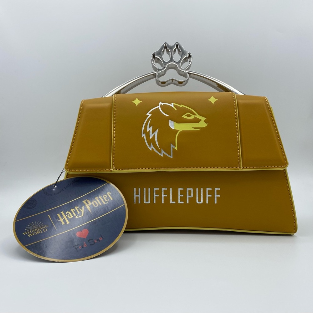 Fred Segal Harry Potter Purse Hufflepuff Hogwarts Mustard Yellow Gifts Travel